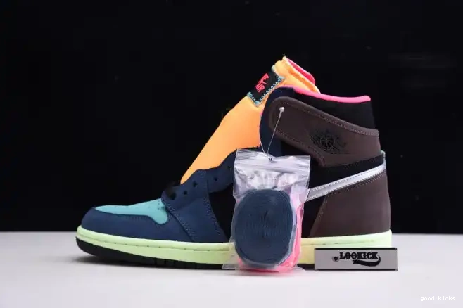 TOKYO 1 HIGH RETRO BIO JORDAN AIR 555088-201 HACK 0611